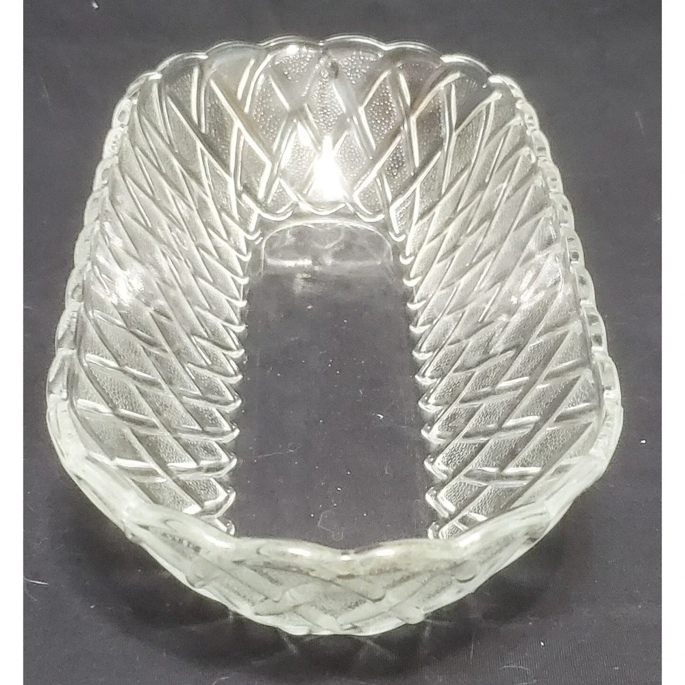 Vintage 1960s Indiana Glass Clear Basket Weave Candy Dish 10